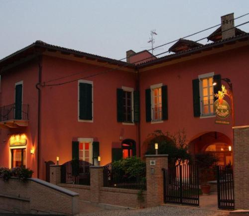 La Locanda Del Melograno モンカルヴォ エクステリア 写真